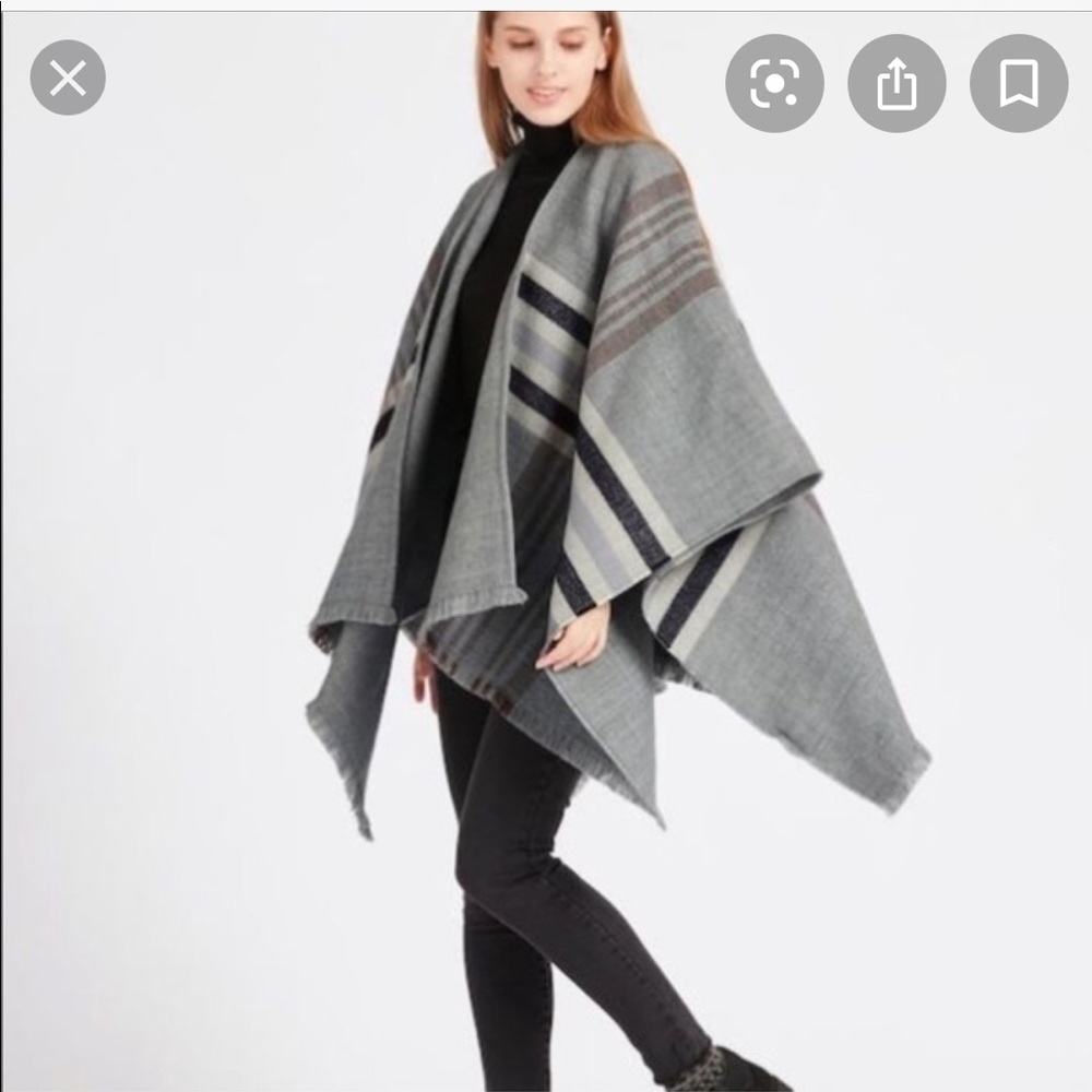 Stylish Uniqlo 2 way grey plaid stole, New